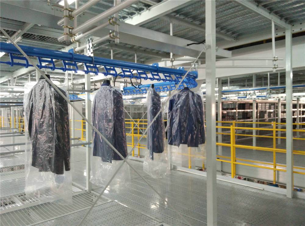 苏州智能工厂升级服装业成衣入库效率——苏州秦出自动化引领批发新趋势